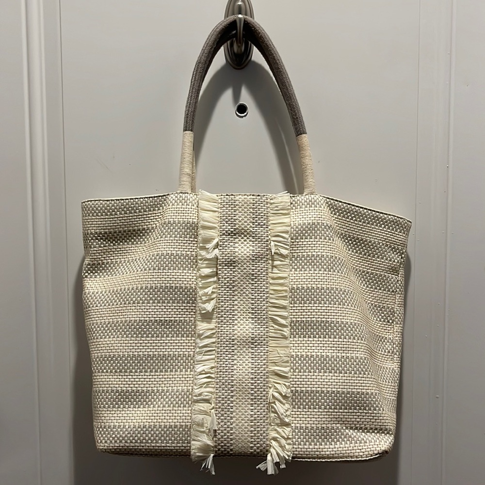 Stella & Dot Beach Tote